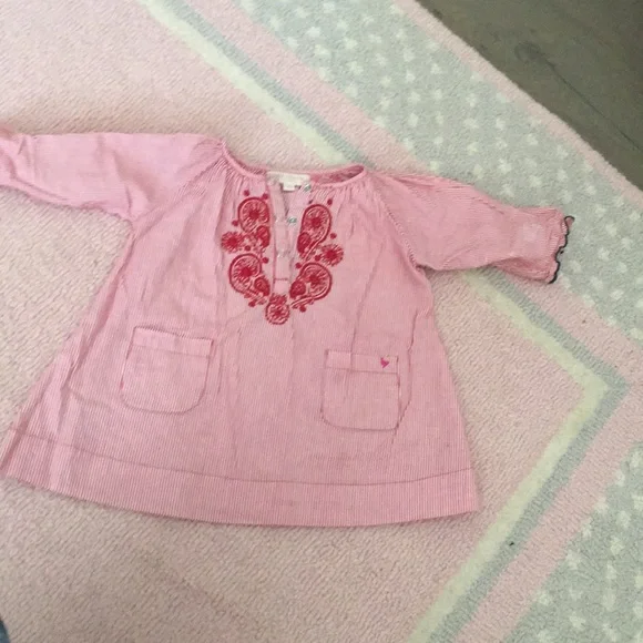 Tunic - Picture 1 of 4